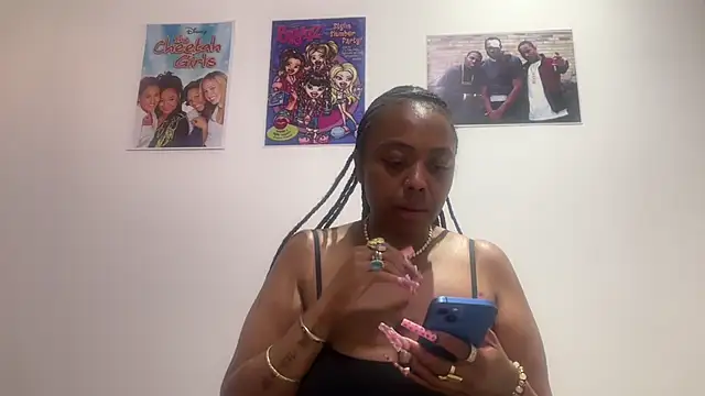 ChocolateCakeQueen online show from 05-26-26, 04:30