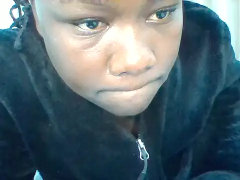 Snapshot of sexy_cutelips chatting on 02-15-26, 08:38 sexy cutelips online show from 02-15-26, 08:38