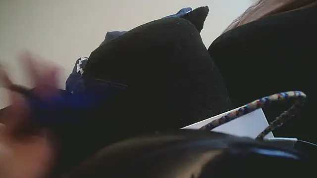 EXOTICLEXXXI online show from 04-17-26, 06:05