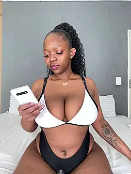 Jazmine-Blue online show from 07-17-26, 09:49