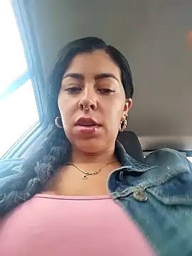 Snapshot of Emily_Wane chatting on 04-01-26, 03:42 Emily Wane online show from 04-01-26, 03:42