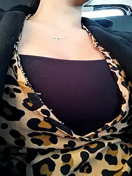 Snapshot of Emily_Wane chatting on 04-13-26, 04:45 Emily Wane online show from 04-13-26, 04:45