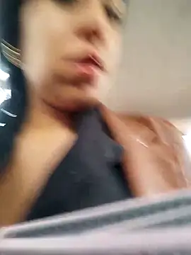 Snapshot of Emily_Wane chatting on 04-14-26, 04:13 Emily Wane online show from 04-14-26, 04:13