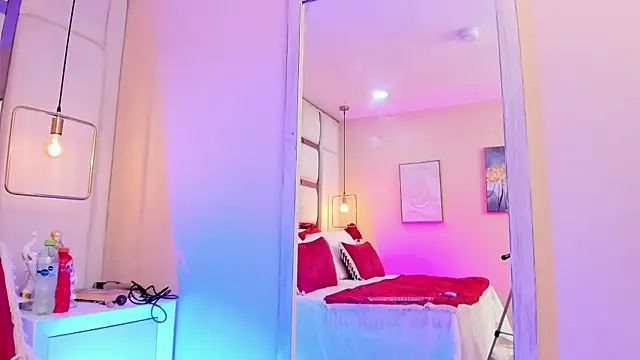 Snapshot of elizavenus chatting on 04-13-26, 12:32 elizavenus online show from 04-13-26, 12:32