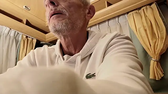 LongUKMakeYouSquirt online show from 03-23-26, 10:25