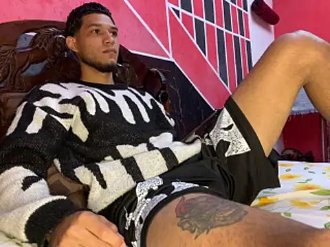 tanned boy online show from 04-16-26, 09:54