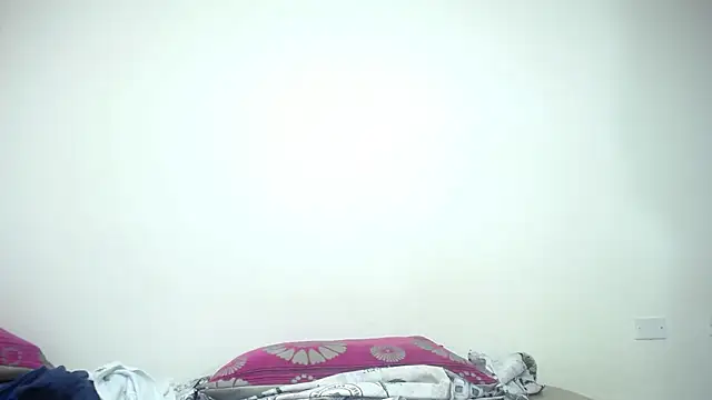 CrushOnMe  online show from 06-28-26, 09:15