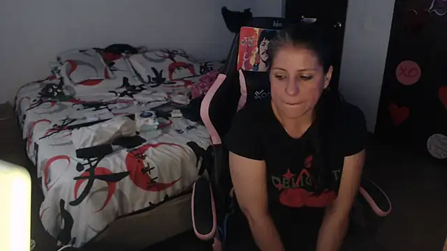 Snapshot of LucifernandaSw chatting on 03-06-26, 12:12 LucifernandaSw online show from 03-06-26, 12:12