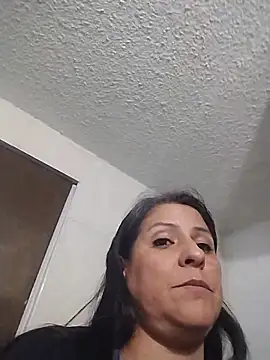 Snapshot of LucifernandaSw chatting on 04-11-26, 02:49 LucifernandaSw online show from 04-11-26, 02:49