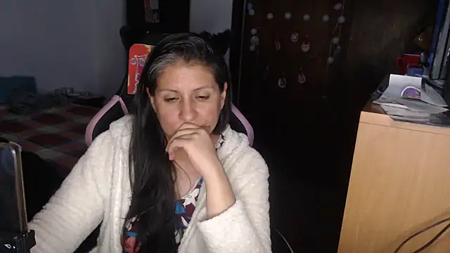 Snapshot of LucifernandaSw chatting on 04-14-26, 07:58 LucifernandaSw online show from 04-14-26, 07:58