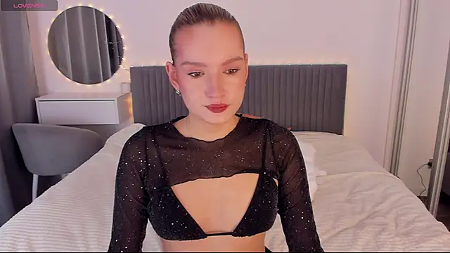 CassieRayss online show from 11-30-25, 09:35