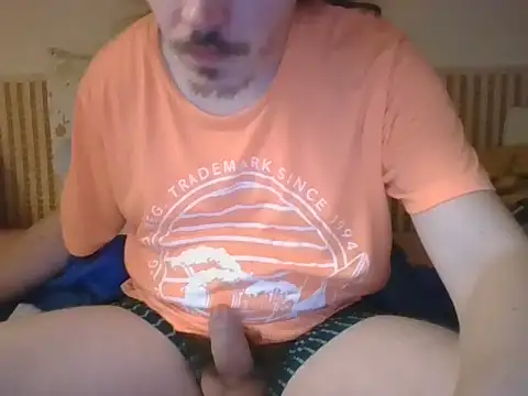 Snapshot of Davideksexy chatting on 02-19-26, 08:49 Davideksexy online show from 02-19-26, 08:49