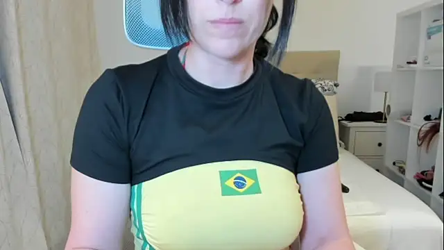 emmita69  online show from 04-16-26, 04:13