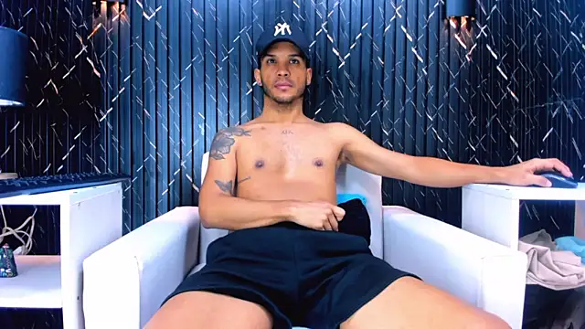 Snapshot of ricky_vill_ chatting on 06-17-26, 12:07 ricky vill online show from 06-17-26, 12:07