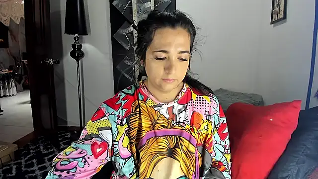 Snapshot of SARAMISHA chatting on 04-10-26, 04:44 SARAMISHA online show from 04-10-26, 04:44