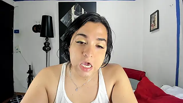 Snapshot of SARAMISHA chatting on 04-21-26, 01:42 SARAMISHA online show from 04-21-26, 01:42