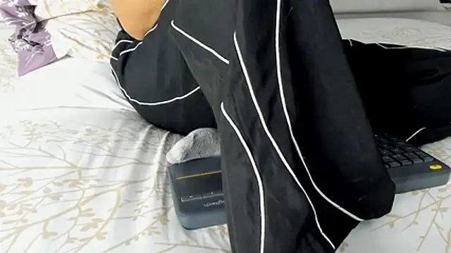 Snapshot of maybelline69 chatting on 01-07-26, 02:47 maybelline69 online show from 01-07-26, 02:47