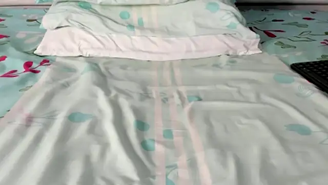 Snapshot of maybelline69 chatting on 02-23-26, 11:02 maybelline69 online show from 02-23-26, 11:02