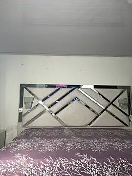 Snapshot of maybelline69 chatting on 03-01-26, 12:45 maybelline69 online show from 03-01-26, 12:45