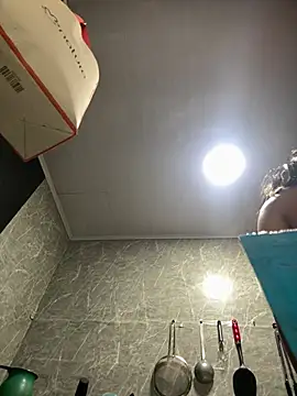 Snapshot of maybelline69 chatting on 03-26-26, 08:25 maybelline69 online show from 03-26-26, 08:25