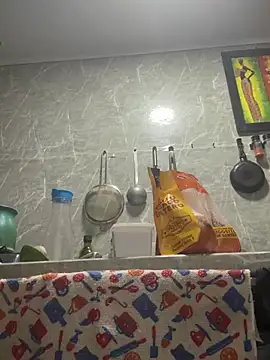 Snapshot of maybelline69 chatting on 04-04-26, 01:15 maybelline69 online show from 04-04-26, 01:15