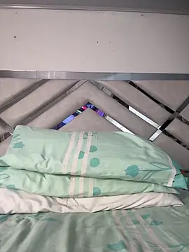 Snapshot of maybelline69 chatting on 04-14-26, 04:02 maybelline69 online show from 04-14-26, 04:02