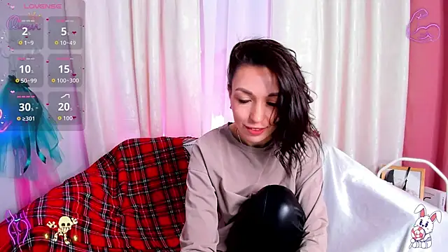 jessica tiny online show from 05-13-26, 01:25