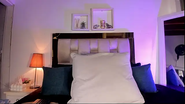 emmy r online show from 03-12-26, 12:11