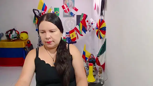 Snapshot of claryssa_ chatting on 07-01-26, 12:29 claryssa online show from 07-01-26, 12:29