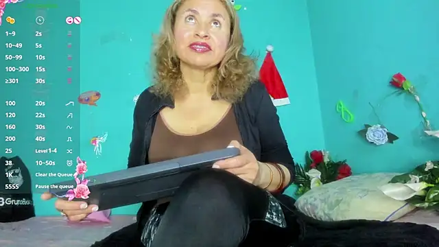 Snapshot of SheraHadee chatting on 12-20-25, 09:22 SheraHadee online show from 12-20-25, 09:22