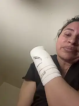 Snapshot of SheraHadee chatting on 07-01-26, 02:13 SheraHadee online show from 07-01-26, 02:13