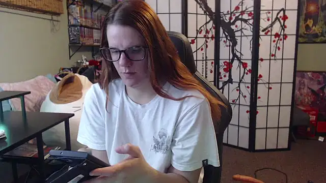 Sarahtineke online show from 05-30-26, 03:42