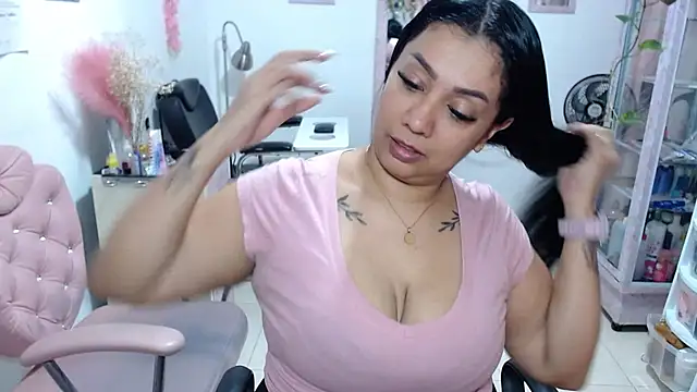 titsbiglovers online show from 05-25-26, 08:37