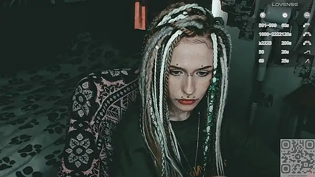 Snapshot of say_mary chatting on 06-08-26, 01:33 say mary online show from 06-08-26, 01:33