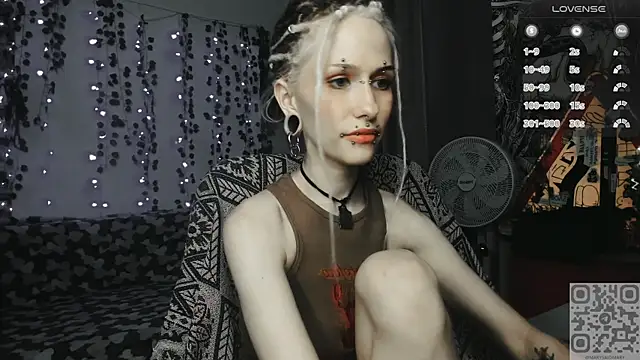 Snapshot of say_mary chatting on 07-23-26, 11:41 say mary online show from 07-23-26, 11:41
