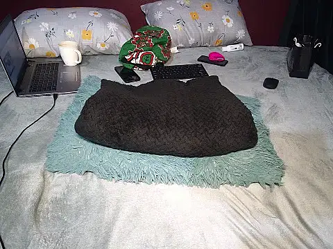 Finito cutie online show from 11-27-25, 06:21