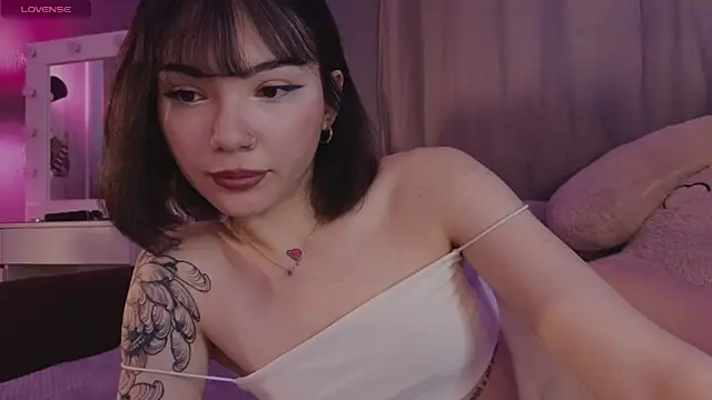 Snapshot of SandraBoyl chatting on 02-03-26, 02:21 SandraBoyl online show from 02-03-26, 02:21