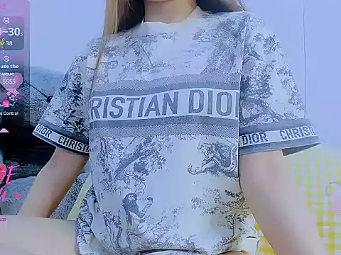 Snapshot of Linh_diudang chatting on 06-04-26, 02:17 Linh diudang online show from 06-04-26, 02:17