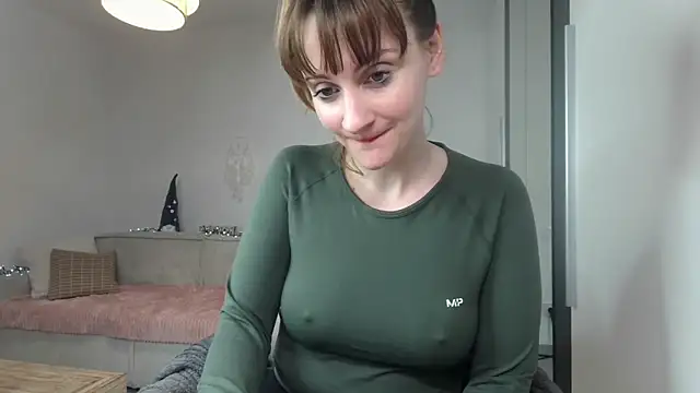 Snapshot of victoirenextdoor chatting on 12-05-24, 09:28 victoirenextdoor online show from 12-05-24, 09:28