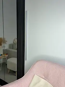 Snapshot of victoirenextdoor chatting on 02-28-25, 05:15 victoirenextdoor online show from 02-28-25, 05:15