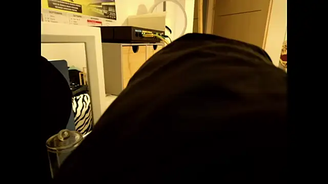 Snapshot of victoirenextdoor chatting on 02-18-26, 09:11 victoirenextdoor online show from 02-18-26, 09:11