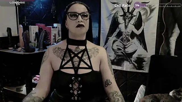 Evil Queen 666 online show from 08-01-26, 05:50