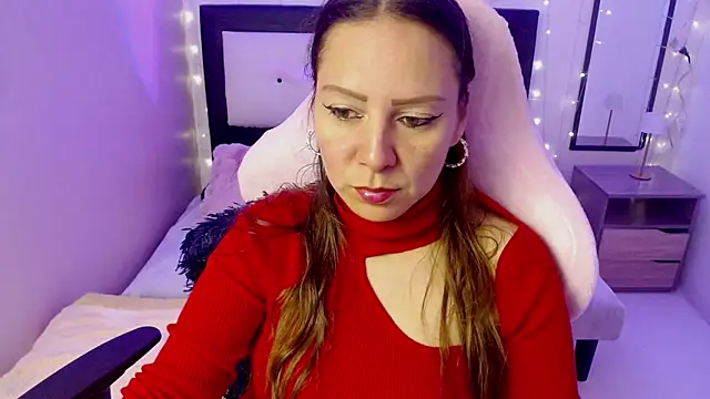 camila delarosa online show from 06-20-26, 12:19