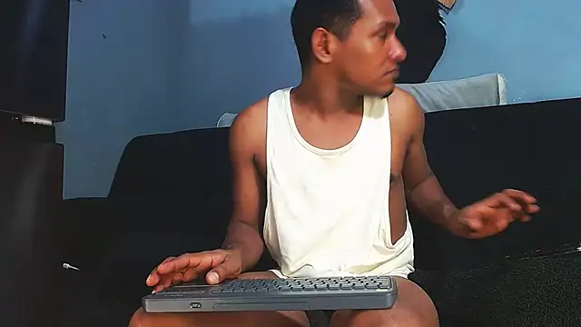 Grandeygruesa1 online show from 04-12-26, 02:27