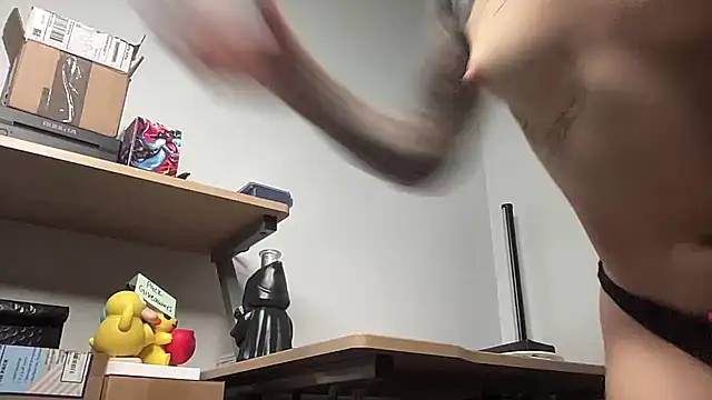 NatalieKneals online show from 07-25-26, 05:38