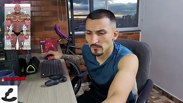 Snapshot of Marck_Muscle chatting on 07-06-26, 11:29 Marck Muscle online show from 07-06-26, 11:29