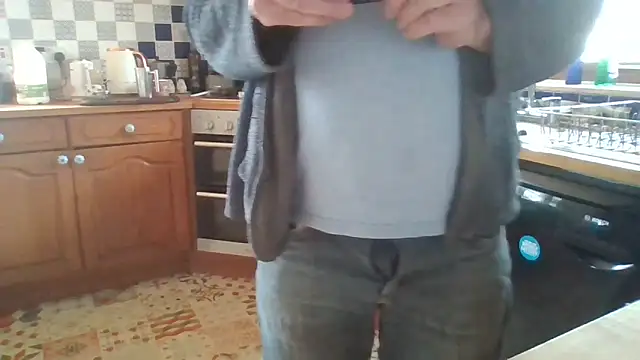 Snapshot of jakjak106 chatting on 03-12-26, 09:04 jakjak106 online show from 03-12-26, 09:04