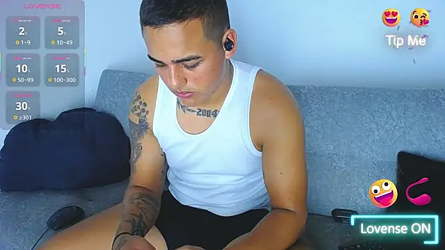 Latino Junge online show from 02-06-25, 01:10