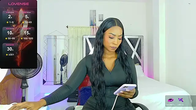 Snapshot of samantha-rose2 chatting on 06-10-26, 02:34 samantha-rose2 online show from 06-10-26, 02:34