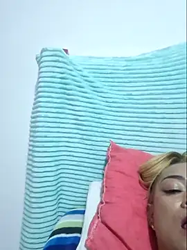 gatadeojosclaros online show from 03-10-25, 09:10